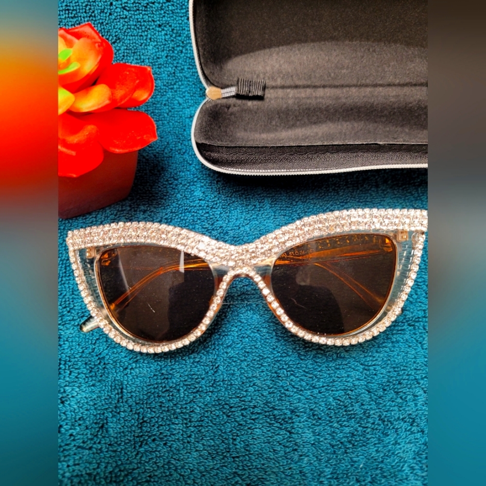 Women's Rhinestone Sunglasses with Zippered Case and Cleaning Cloth